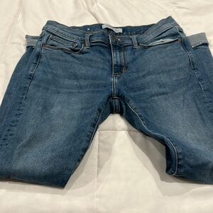 Blue jeans size 28